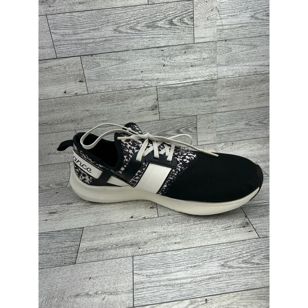 New Balance FuelCore Energize Black White Graphic Sneakers WNRGSMP1 Women Sz 8.5
